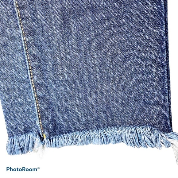 CARMAR Floral Embroidered Raw Hem Ankle High Rise Jeans, Size 26 - Picture 6 of 13